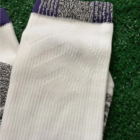 NEW NIKE GRIP CREW FOOTBALL SOCKS - Picture 2 of 7